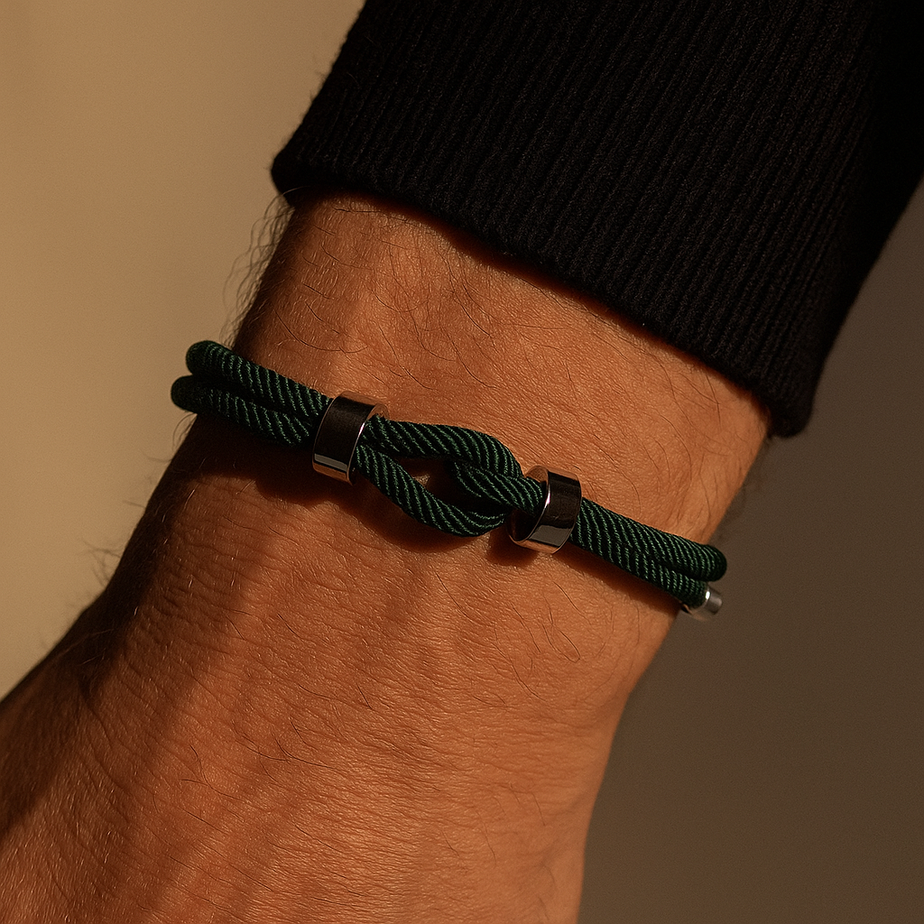 Knotis Emerald Bracelet